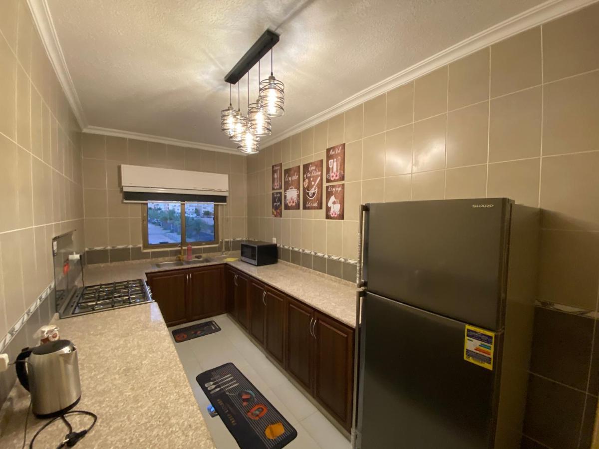 Lovely 3-Bedrooms Rental Unit Акаба Екстериор снимка