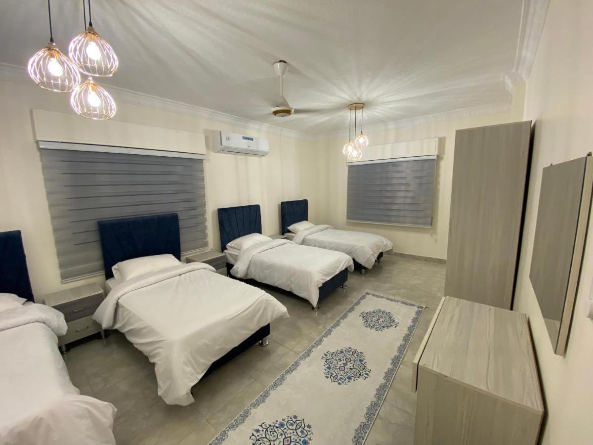 Lovely 3-Bedrooms Rental Unit Акаба Екстериор снимка