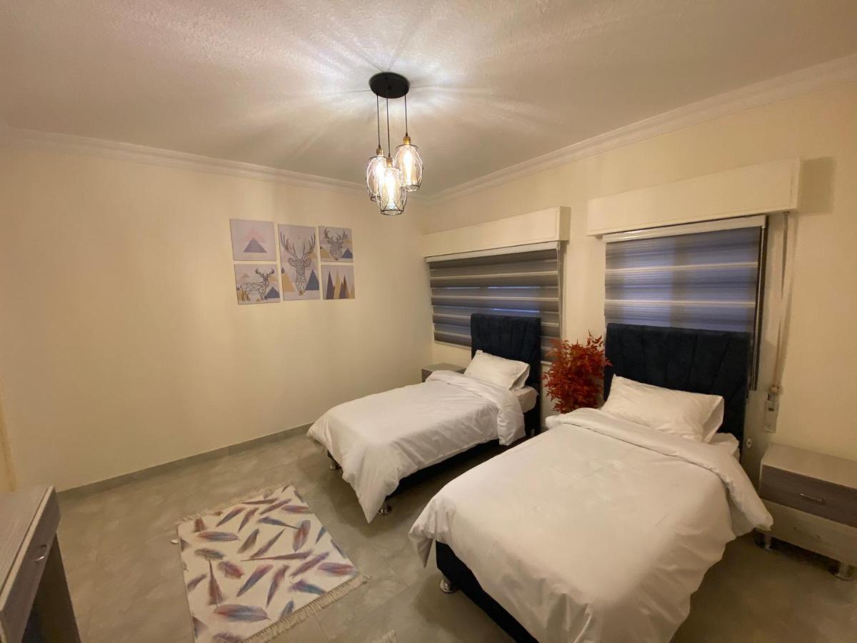 Lovely 3-Bedrooms Rental Unit Акаба Екстериор снимка